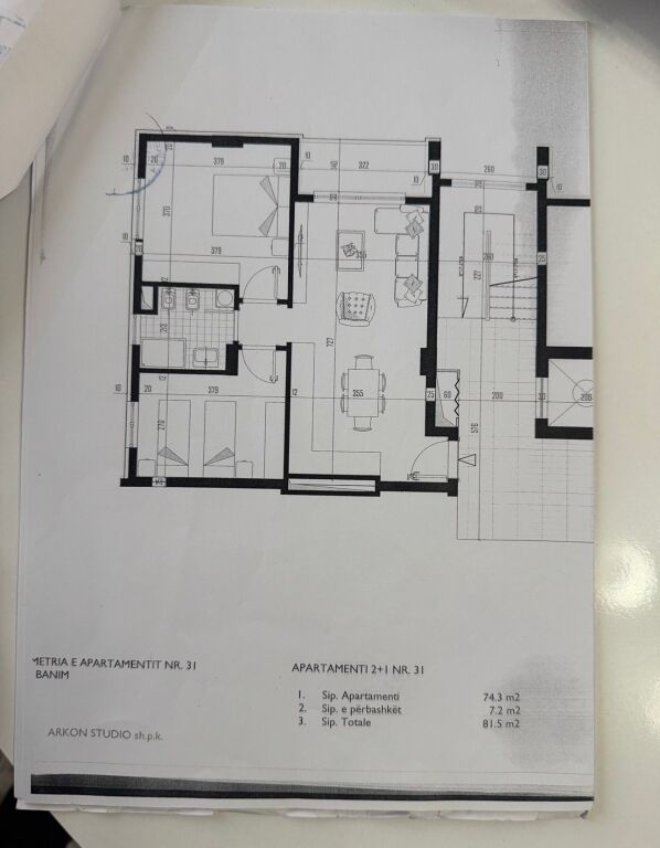 Shes apartament 2+1 me hipoteke. Kamez
