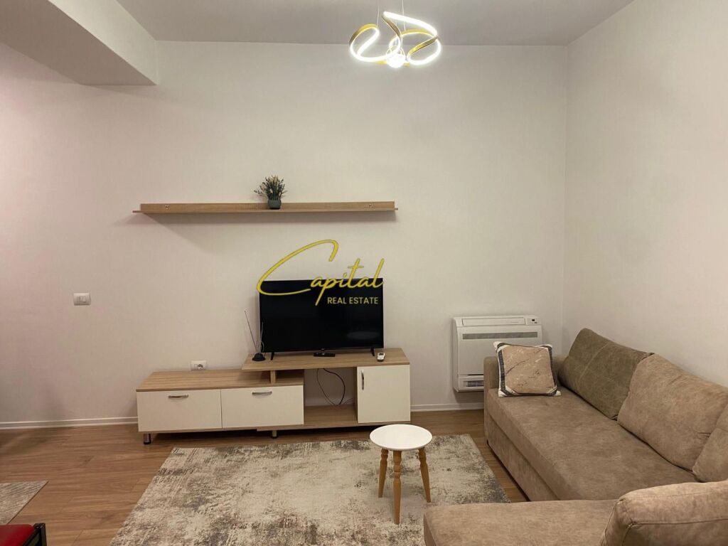 APARTAMENT ME QIRA 1+1 ALI DEMI 400 EURO
