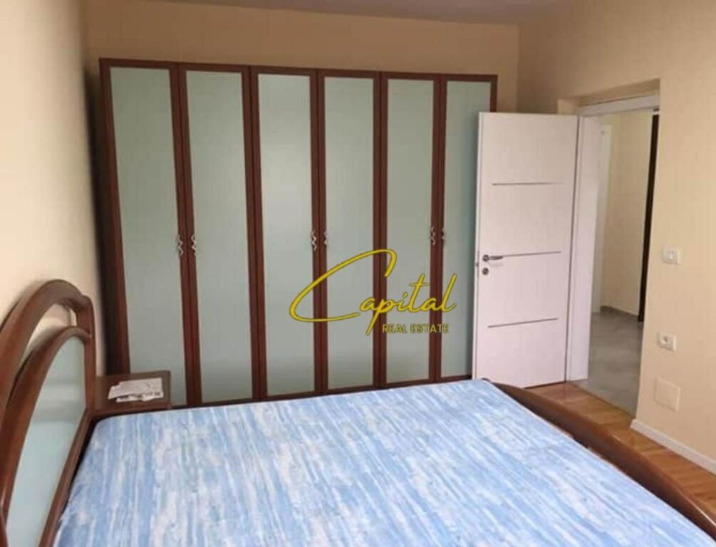 APARTAMENT ME QIRA 1+1 RRUGA FERIT XHAJKO 50.000 LEKE