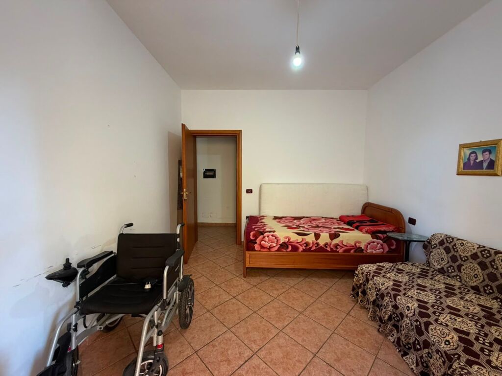 In vendita: Appartamento 2+1 con Vista Laterale sul Mare - Rira, Stazione di Servizio Kastrati, Lungomare, Vlore