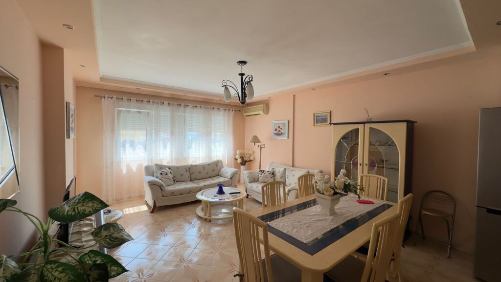 Apartament 2+1 me qira tek Rruga e Elbasanit!