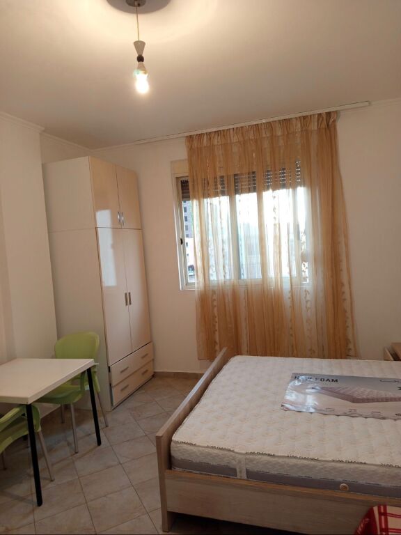 Studio apartment 25000 leke. 5 Maji Street