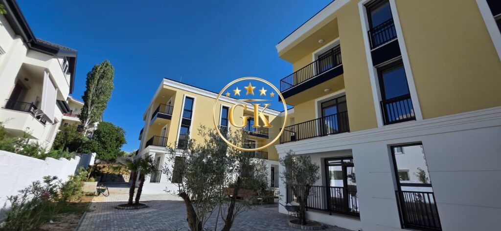 🏡 SHITET APARTAMENT 2+1+1 GARAZHD – SAUK I VJETER