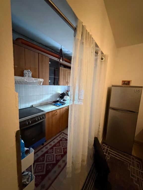 🏡 Shitet Apartament 1+1