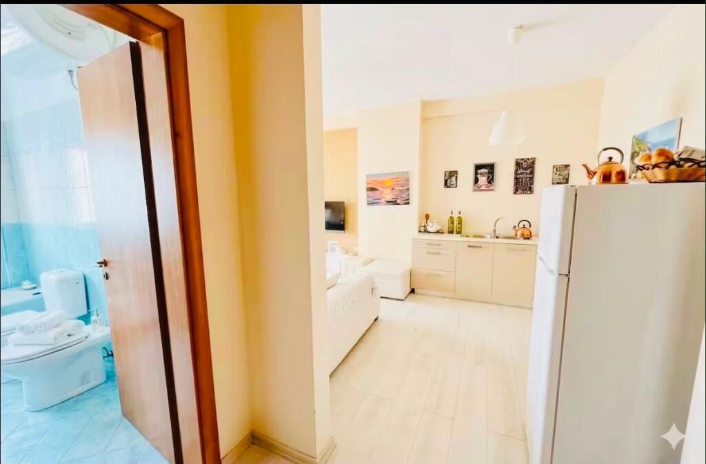 Apartment 2+1 for Long-Term Rent - C-Front, Lungomare, Vlore