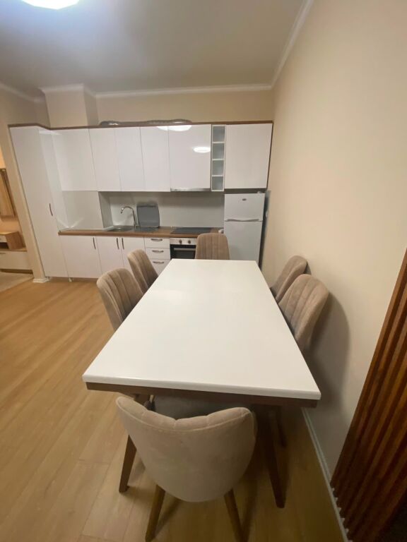 🏡 Jepet me qera super apartament 2+1+2+Post Parkimi në Yzberisht