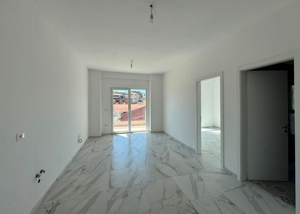 Ufficio 1+1+parcheggio in affitto in Via Dritan Hoxha