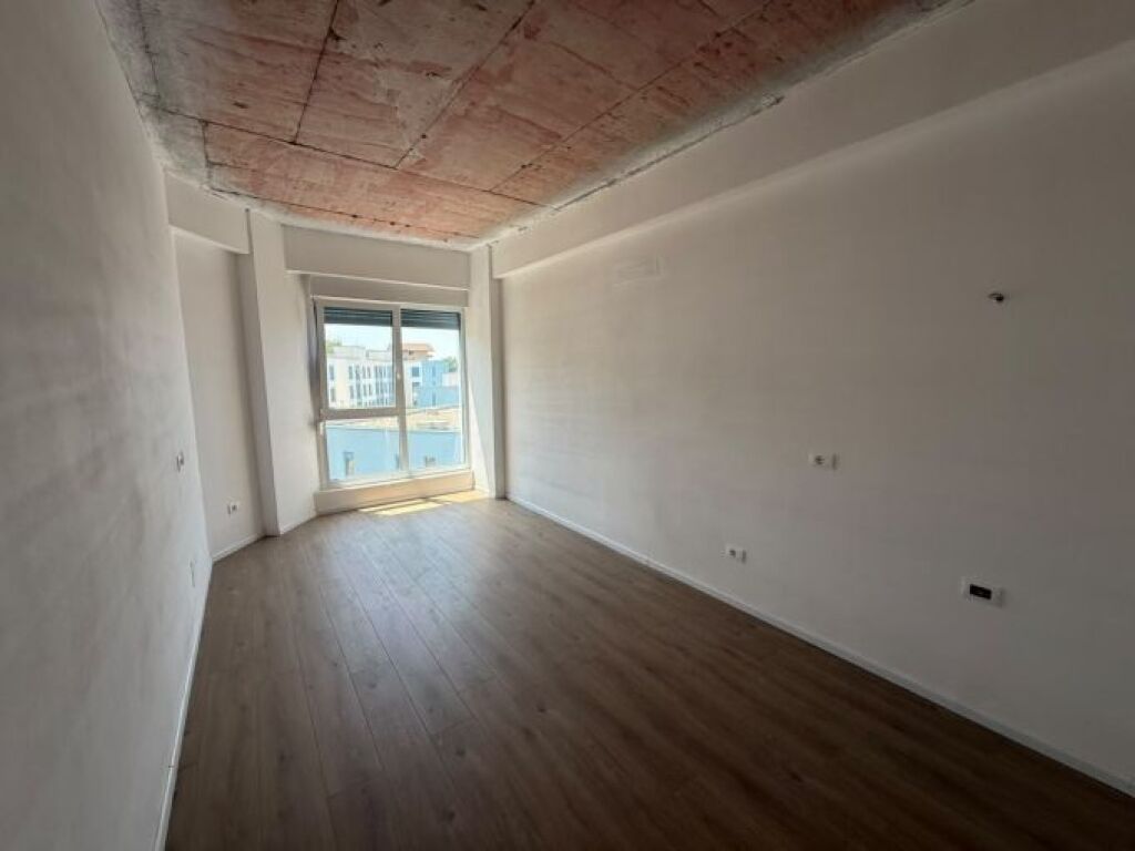 Shitet Apartament 2+1+2 tek Rezidenca Oxa , Fresku