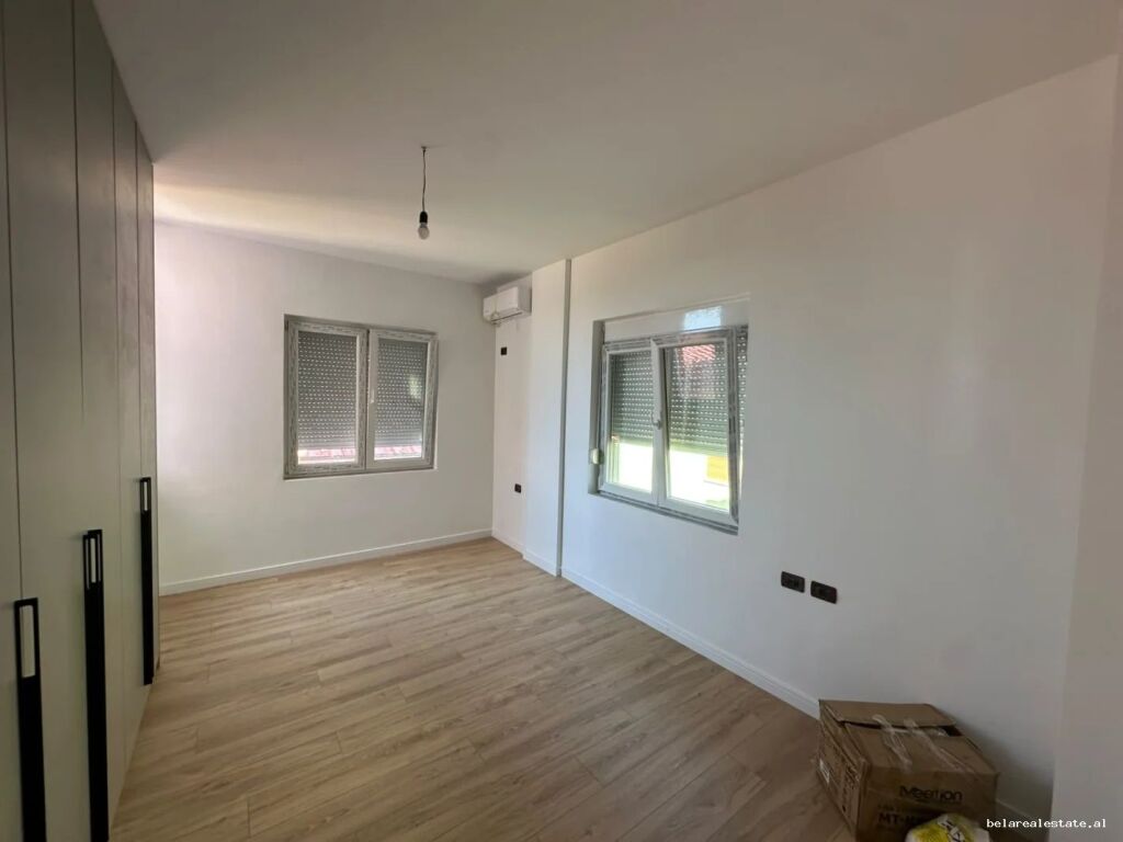 Vile 4 Kateshe Me Qera Ne Shkoze (ID BV22658) Tirane