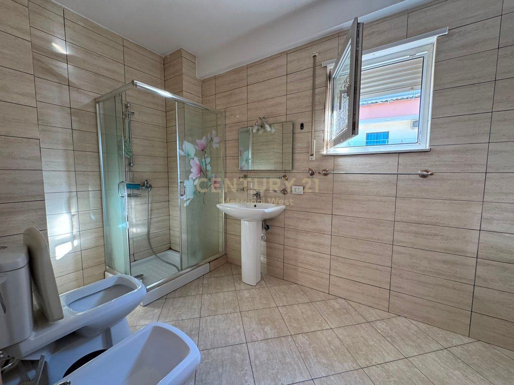 Jepet me qira apartament 1+1 pranë ATSH, Pazari i Ri.