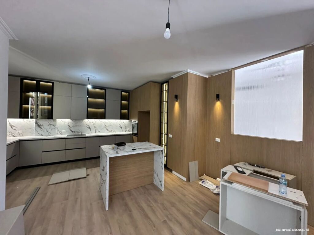 Vile 4 Kateshe Me Qera Ne Shkoze (ID BV22658) Tirane
