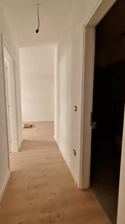 Apartament 2+1+2 per shitje Tek Univers City !