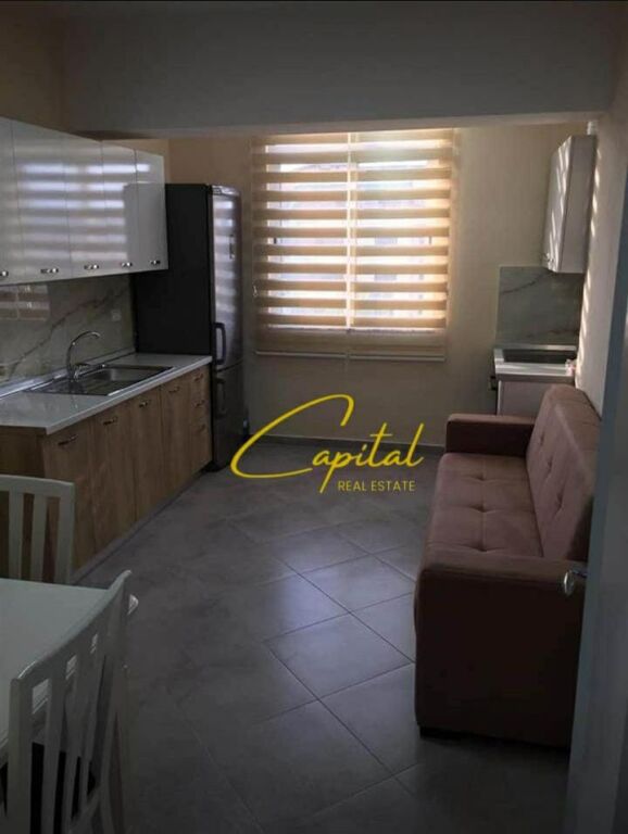 APARTAMENT ME QIRA 1+1 RRUGA FERIT XHAJKO 50.000 LEKE