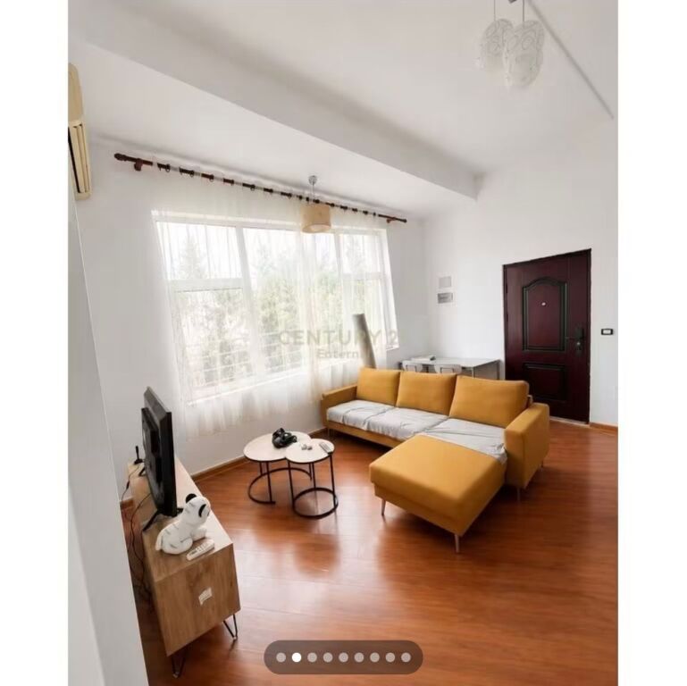 1+1,te kopshti zologjik,450 euro me wifi te perfshire