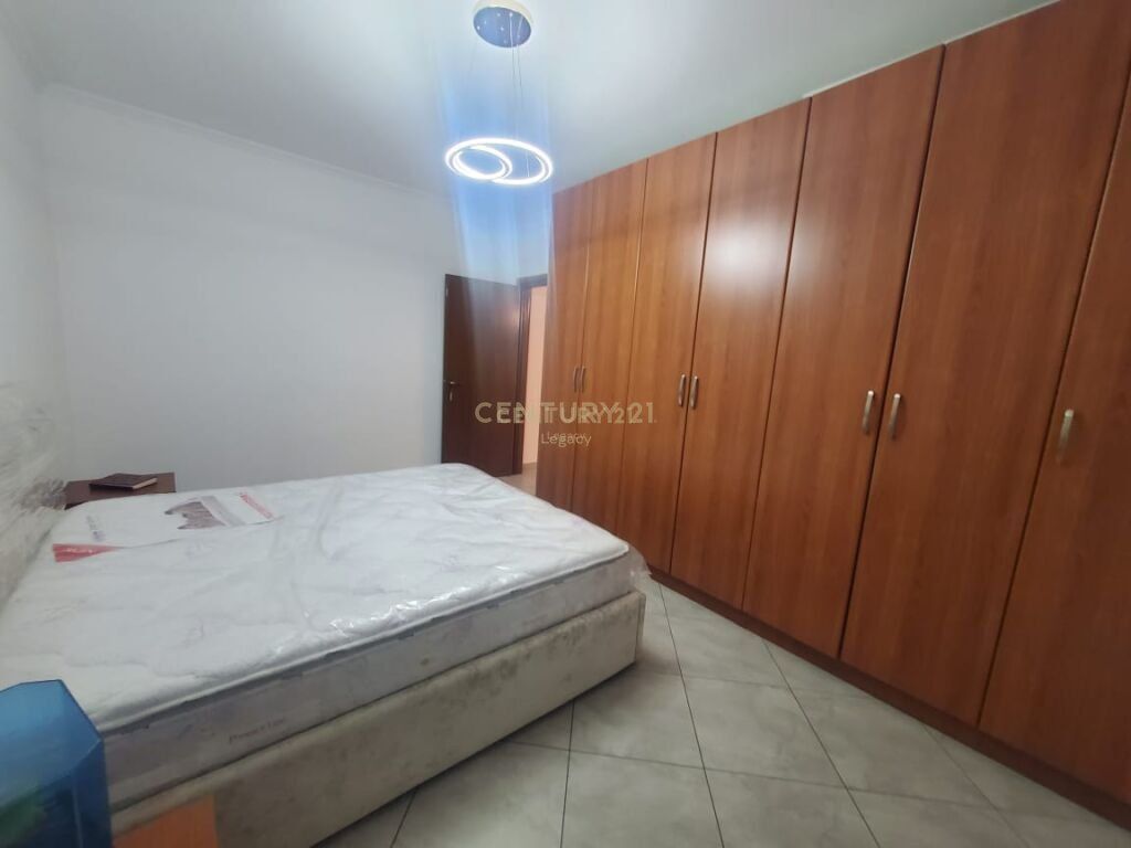 Shitet Apartament 1+1 tek rruga Jordan misja
