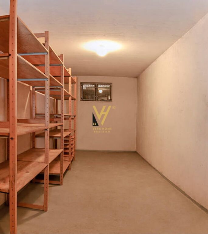 LOCALE COMMERCIALE DI 80 M2 IN AFFITTO A PORCELAN PER 1.200 EURO