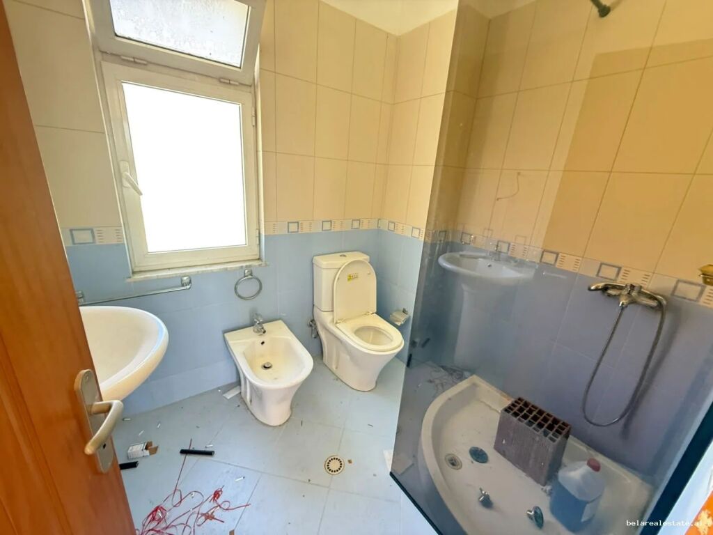 Vile 4 Kateshe Me Qera Ne Shkoze (ID BV22658) Tirane