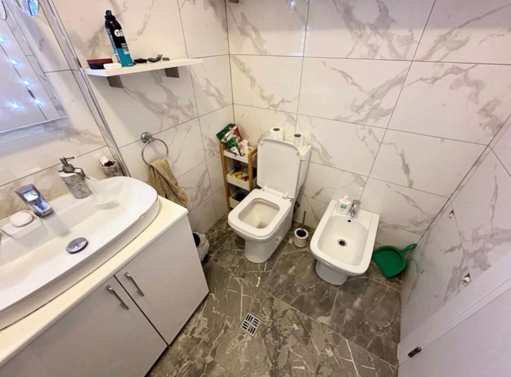 Appartamento 2+1 in vendita presso il Comune di Parigi.