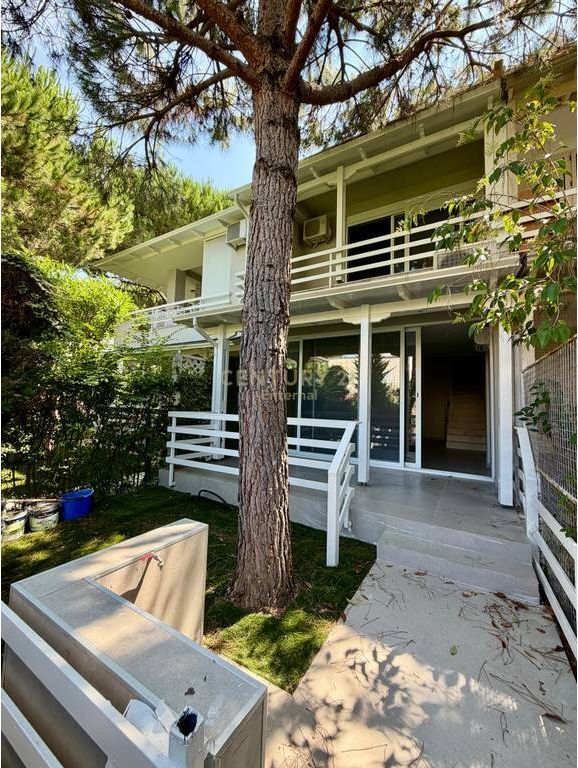 Twin Villa for sale at Lura 1, Lalëz Bay