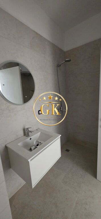 🏡 SHITET APARTAMENT 1+1+1 GARAZHD – SAUK I VJETER