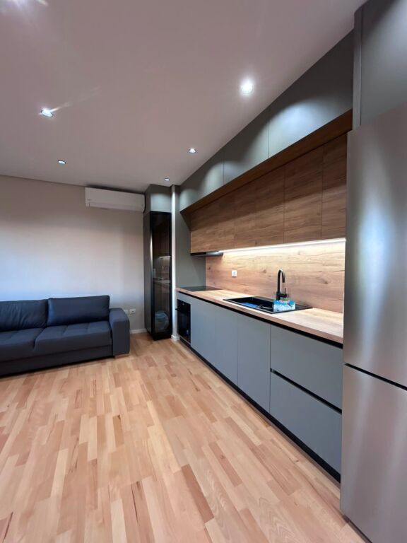 apartament 2+1 me qira tek Liqeni i Thate
