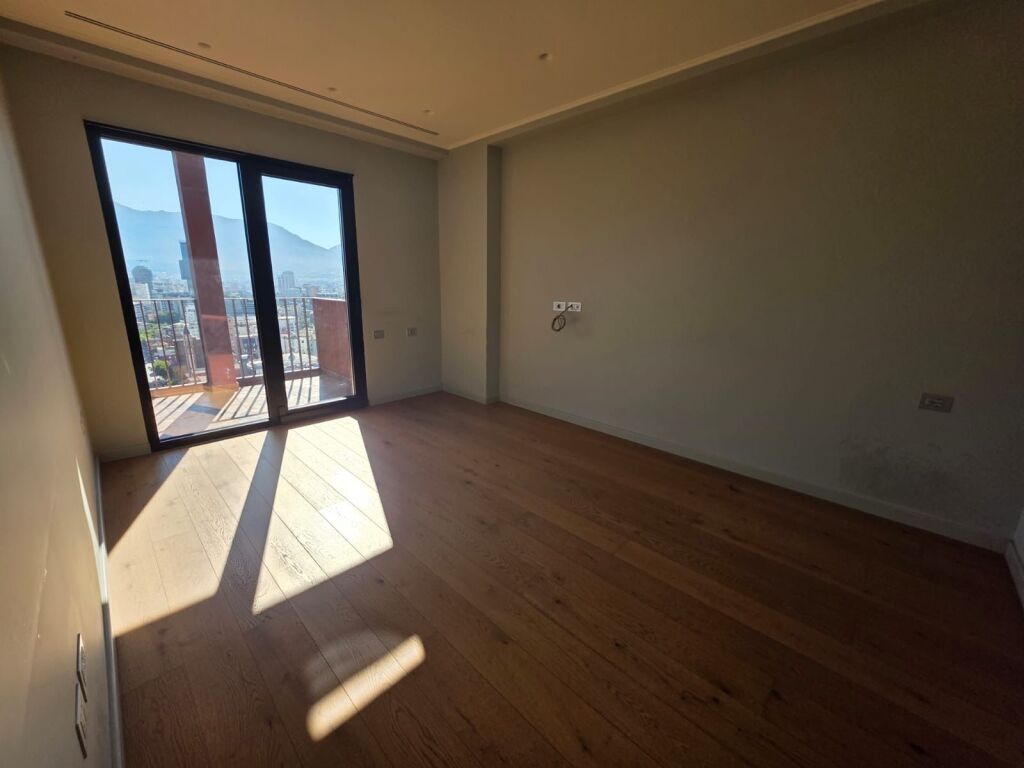 3+1, empty at garden residence, 2000 euros negotiable