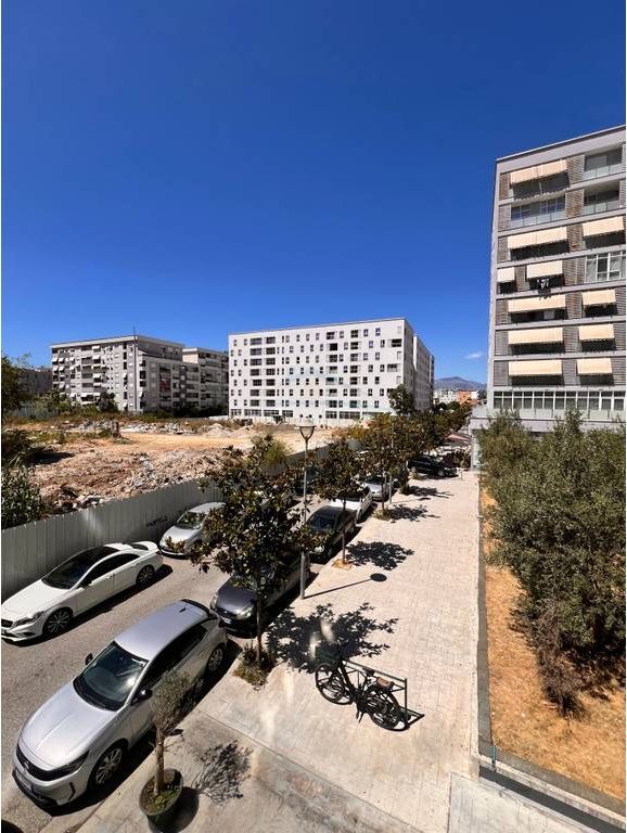 Rent, Apartment 3+1+2, Paris Commune Kika 2