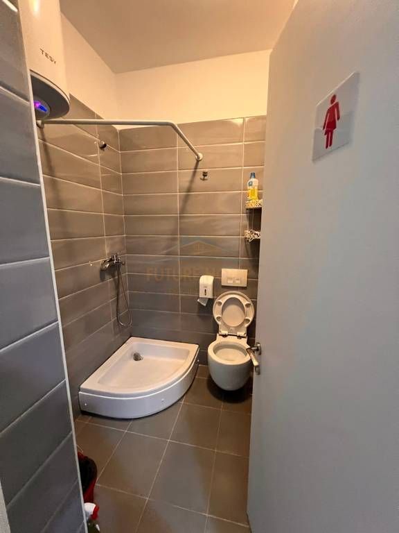 Rent, Apartment 3+1+2, Paris Commune Kika 2