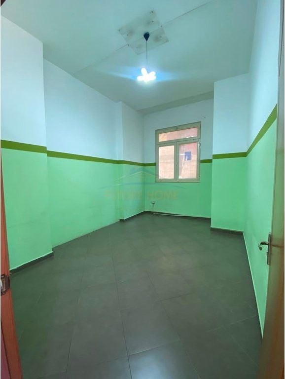 Rent, Business Premises, Rruga Riza Cerova