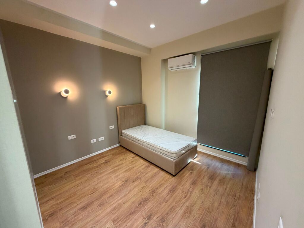 🏡 Appartamento 2+1+2 in affitto  📍 Garden Building, 21 Dhjetori, Tirana