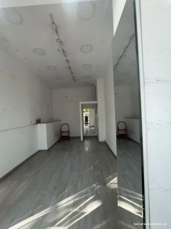 Negozio In Affitto A Brryli (ID BD21928) Tirane