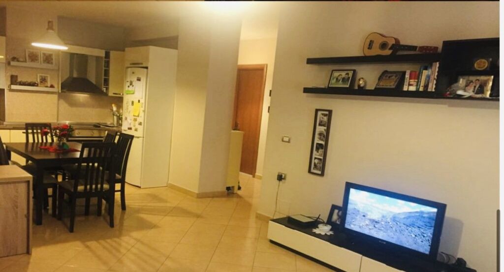 Rent | Apartament 1 + 1 | Pallatet Cabej | 370 €/month