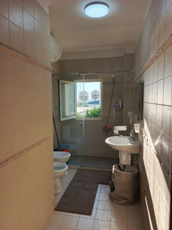 SHITET APARTAMENT 1+1 – GOLEM, PAMJE DETI!