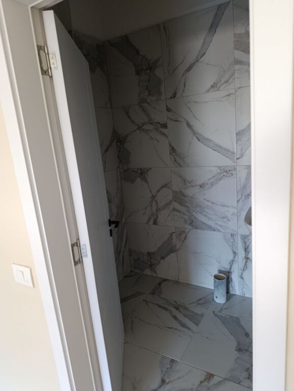 Qera | Apartament 2 + 1 + 2 | Rruga 5 Maji | 600 €/muaj