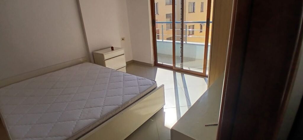 2+1, rr peti liq i thate, 650 euro