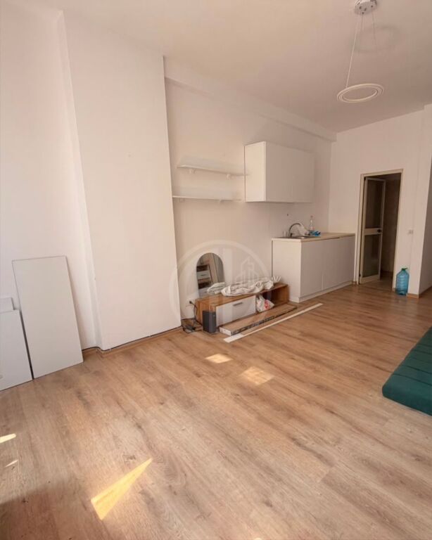 Premises/Studio for Sale –Center, Durres