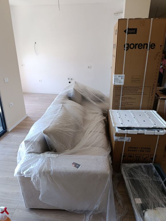 Qera | Apartament 2 + 1 + 2 | Rruga 5 Maji | 600 €/muaj
