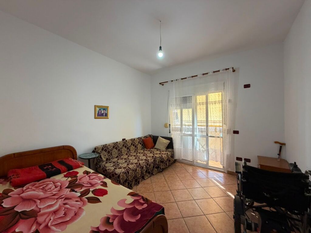 In vendita: Appartamento 2+1 con Vista Laterale sul Mare - Rira, Stazione di Servizio Kastrati, Lungomare, Vlore