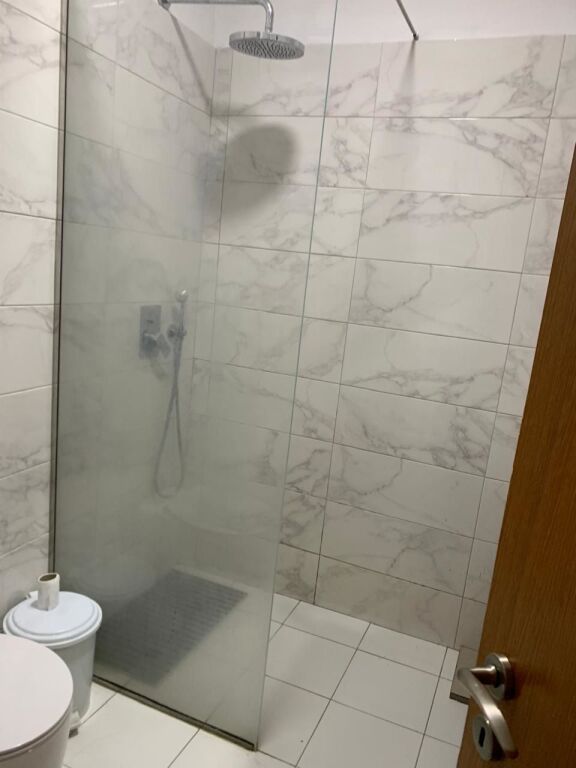 Qera | Apartament 1 + 1 | Shkembi i Kavajes | 450 €/muaj