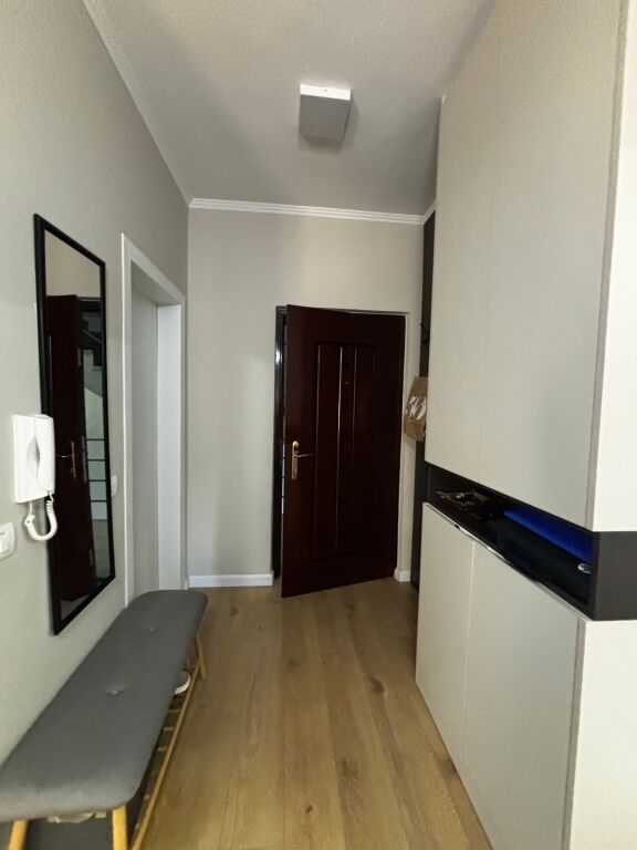🏡 Shitet Apartament 1+1 me Ballkon – Rr. Endri Keko, Tiranë