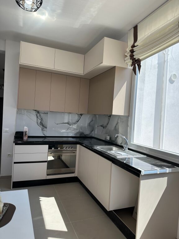 Apartament 1+1 I sapo mobiluar ne Astir