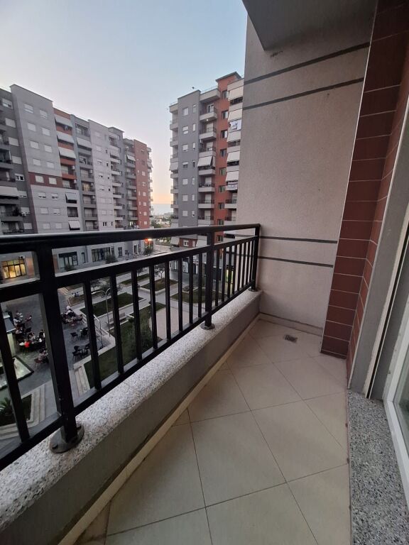 📣 Apartament 2+1+2 me 2 ballkone me qera