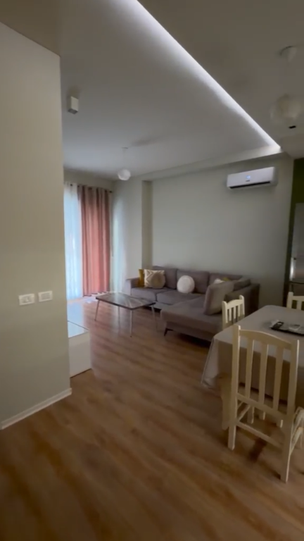 Apartament 2+1 per qera Golden Park !