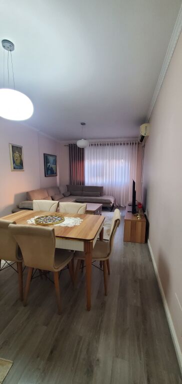 Apartament per qera 2+1 104 metra ne Astir prane Viles L kati 2 banim