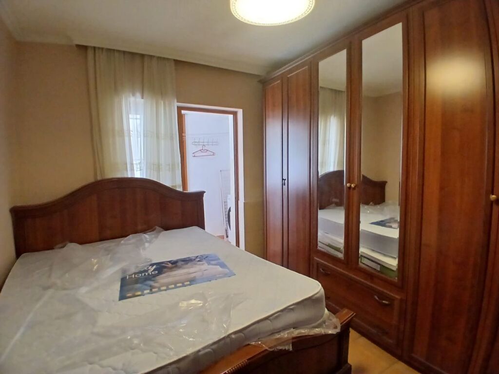 Jepet Me Qera Apartament 2+1+1 Ballkon