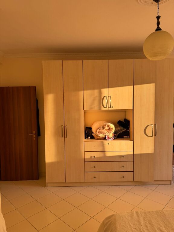 For rent 2+1+2 Astir at Famed Main road 500 thousand lek