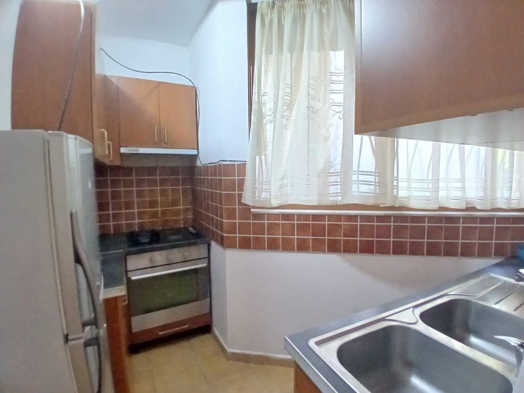 Jepet Me Qera Apartament 2+1+1 Ballkon