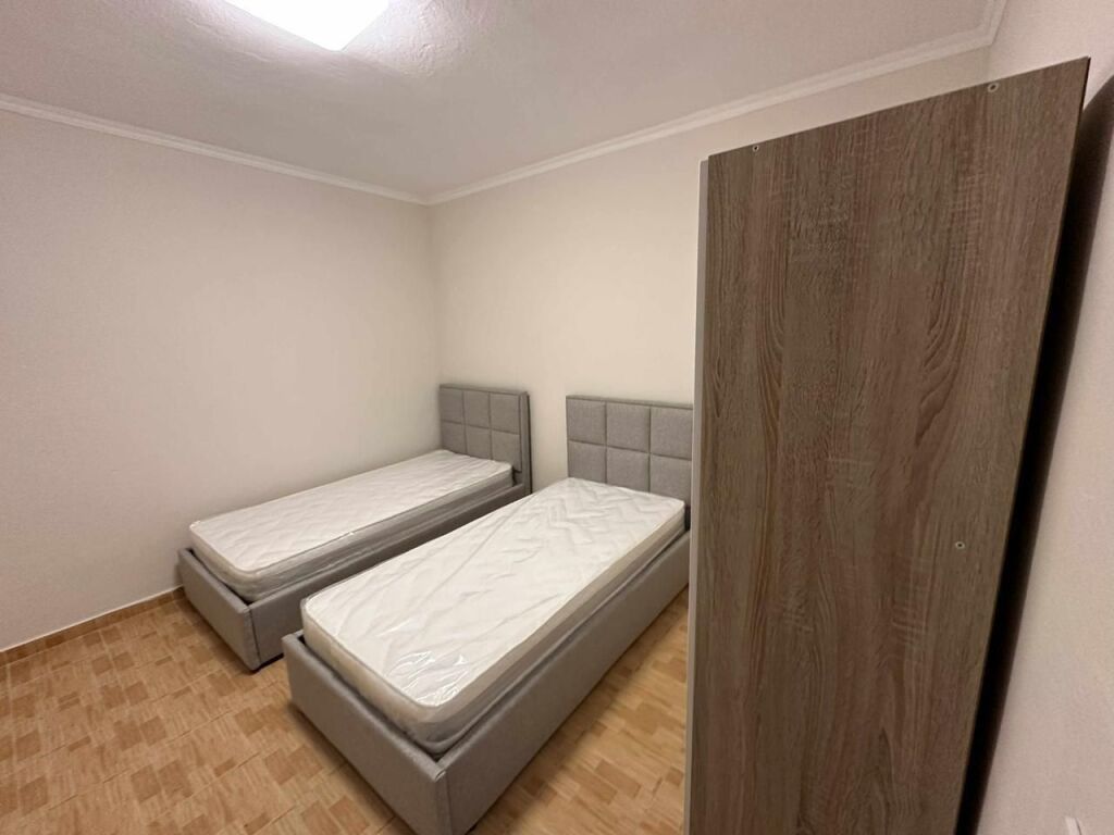 Qera | Apartament 2 + 1 | Rruga Bardhyl | 550 €/muaj