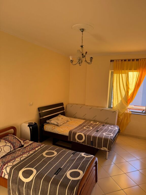 For rent 2+1+2 Astir at Famed Main road 500 thousand lek