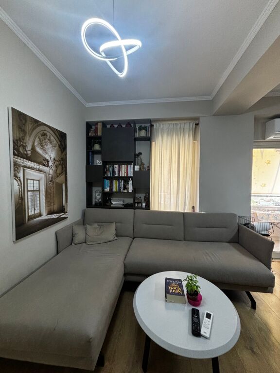 🏡 Shitet Apartament 1+1 me Ballkon – Rr. Endri Keko, Tiranë